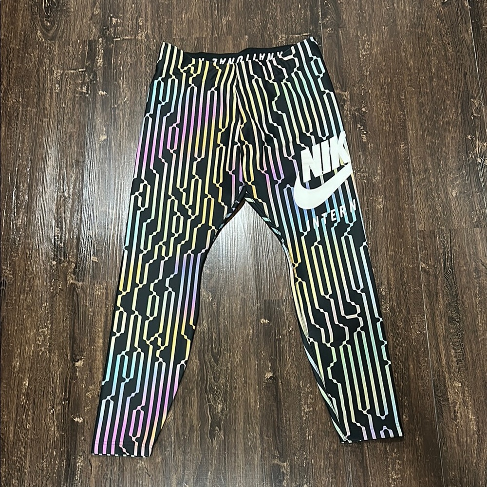 Nike Black and White Leggings Athletic Style